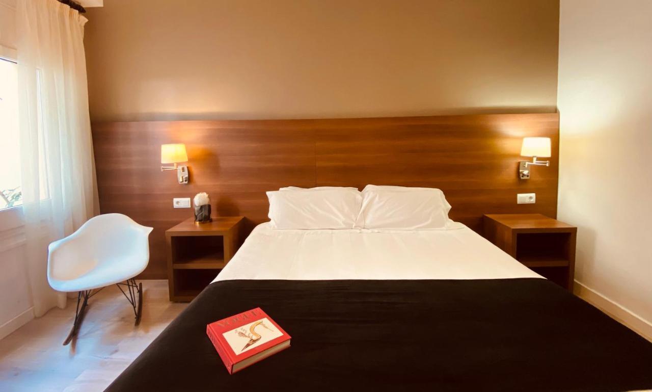 Hotel Carbonell Льянсса Экстерьер фото