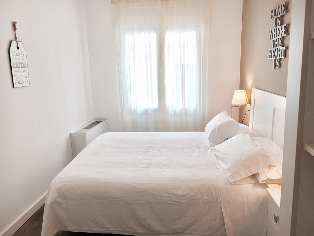 Hotel Carbonell Льянсса Экстерьер фото